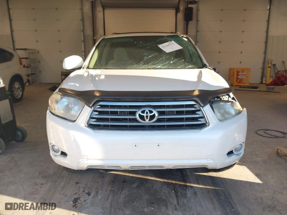 2009 Toyota Highlander Sport with VIN JTEES43A192117756, listed as a IAAI auction lot 41549335 with 111,943 mi miles. Bid and sale history available at carsss.com. Image 12.