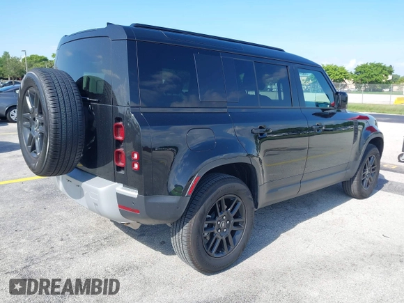 2025 Land Rover Defender S z VIN SALEJ7EX5S2391695, wystawiony jako IAAI lot #42346438 z przebiegiem 4926 mil mil oraz . Historia ofert i sprzedaży dostępna na DreamBid. Obrazek 4.