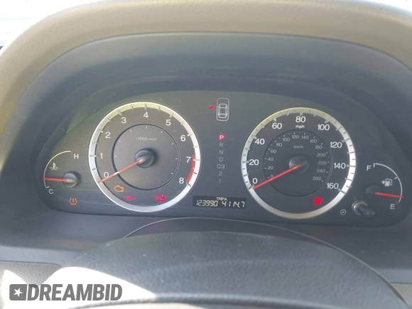 2009 Honda Accord EX-L with VIN 1HGCP36889A049401, listed as a IAAI auction lot 41241557 with 123,990 mi miles and . Bid and sale history available at DreamBid. Image 7.