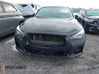 2015 Infiniti Q50 with VIN JN1BV7AP2FM332850, listed as a IAAI auction lot 41345734 with 197,874 mi miles. Bid and sale history available at carsss.com. Image 6.