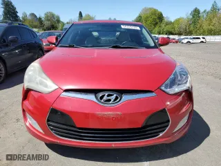 2013 Hyundai Veloster w/Black Int with VIN KMHTC6AD8DU123760, listed as a Copart auction lot 54359135 with 110,071 mi miles and Clean Title. Bid and sale history available at carsss.com. Image 5.
