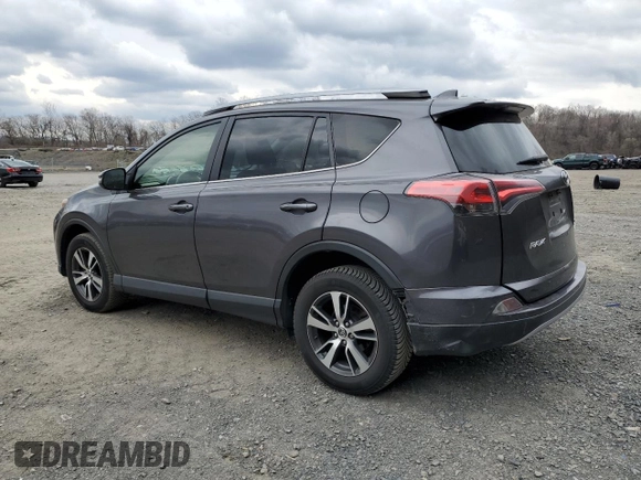 2018 Toyota RAV4 XLE with VIN JTMRFREV6JJ720655, listed as a Copart auction lot 52198195 with 178,274 mi miles and Salvage Title. Bid and sale history available at carsss.com. Image 2.