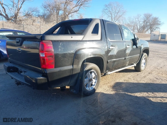 2008 Chevrolet Avalanche LS with VIN 3GNFK12318G149856, listed as a IAAI auction lot 41435274 with 216,734 mi miles. Bid and sale history available at carsss.com. Image 4.