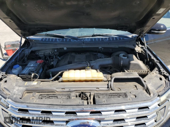 2019 Ford Expedition Max Limited с VIN 1FMJK1KT9KEA19871, выставлен на аукционе Copart как лот 56274475 с пробегом 112 272 миль миль и Списание • Salvage title. История ставок и продаж доступна на DreamBid. Изображение 12.