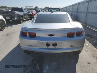 2013 Chevrolet Camaro LT z VIN 2G1FB1E31D9113862, wystawiony jako Copart lot #70308254 z przebiegiem Nie podano mil oraz Szkoda całkowita • Salvage title. Historia ofert i sprzedaży dostępna na DreamBid. Obrazek 6.