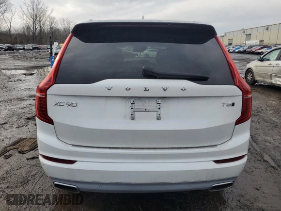 2021 Volvo XC90 Momentum z VIN YV4102PK1M1699109, wystawiony jako Copart lot #46104045 z przebiegiem Nie podano mil oraz Szkoda całkowita • Salvage title. Historia ofert i sprzedaży dostępna na DreamBid. Obrazek 6.