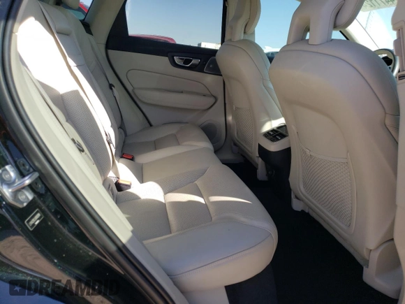 2018 Volvo XC60 Inscription with VIN LYVA22RL9JB082998, listed as a Copart auction lot 74471124 with 73,606 mi miles and Salvage Title. Bid and sale history available at DreamBid. Image 12.