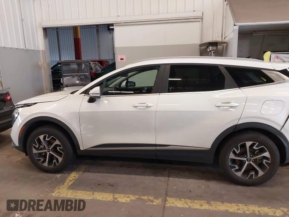 2023 Kia Sportage Hybrid EX with VIN KNDPVCAG7P7081139, listed as a IAAI auction lot 41859785 with 22,722 mi miles. Bid and sale history available at carsss.com. Image 15.