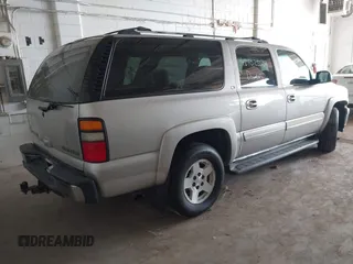 2005 Chevrolet Suburban Z71 z VIN 3GNFK16Z25G201120, wystawiony jako IAAI lot #42402550 z przebiegiem 214 095 mil mil oraz . Historia ofert i sprzedaży dostępna na DreamBid. Obrazek 4.