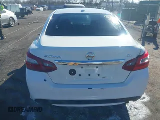 2018 Nissan Altima S with VIN 1N4AL3AP9JC181033, listed as a IAAI auction lot 41400570 with 198,928 mi miles and . Bid and sale history available at carsss.com. Image 19.