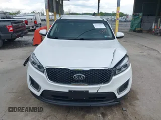 2017 Kia Sorento LX с VIN 5XYPGDA58HG335914, выставлен на аукционе IAAI как лот 42230037 с пробегом 98 202 миль миль и . История ставок и продаж доступна на DreamBid. Изображение 12.