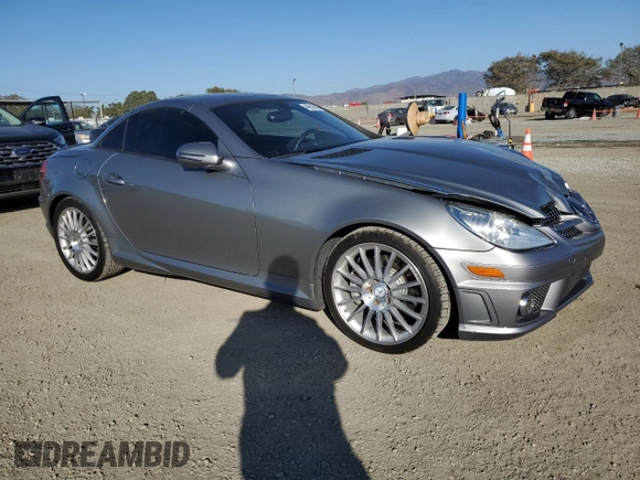 2010 Mercedes-Benz SLK-Class SLK 300 with VIN WDBWK5EA8AF230093, listed as a Copart auction lot 44032485 with 30,305 mi miles and Salvage Title. Bid and sale history available at carsss.com. Image 4.