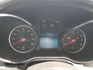 2019 Mercedes-Benz C 300 z VIN 55SWF8DB9KU298764, wystawiony jako Copart lot #57263505 z przebiegiem 95 037 mil mil oraz Szkoda całkowita • Salvage title. Historia ofert i sprzedaży dostępna na DreamBid. Obrazek 9.
