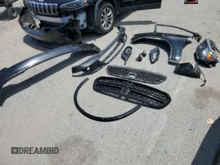 2015 Dodge Durango R/T with VIN 1C4SDHCT3FC907348, listed as a Copart auction lot 59880905 with 141,162 mi miles and Salvage title. Bid and sale history available at DreamBid. Image 13.