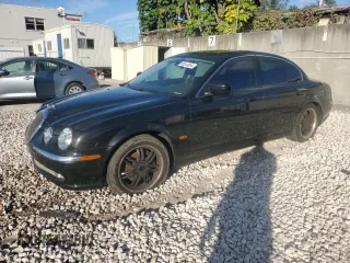 2000 Jaguar S-Type V8 with VIN SAJDA01D4YGL61655, listed as a Copart auction lot 85873054 with 85,239 mi miles and Non Repairable. Bid and sale history available at DreamBid. Image 1.