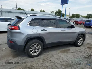 2015 Jeep Cherokee Latitude with VIN 1C4PJMCB6FW644818, listed as a Copart auction lot 62888835 with 262,063 mi miles and Salvage title. Bid and sale history available at DreamBid. Image 3.