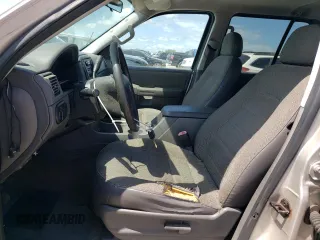 2004 Ford Explorer XLS с VIN 1FMZU62KX4UA25110, выставлен на аукционе Copart как лот 65354765 с пробегом 299 766 миль миль и Списание • Salvage title. История ставок и продаж доступна на DreamBid. Изображение 7.