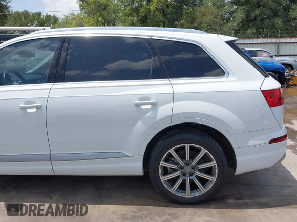 2017 Audi Q7 Premium Plus with VIN WA1LHAF79HD037532, listed as a IAAI auction lot 42549373 with 50,076 mi miles and . Bid and sale history available at DreamBid. Image 21.