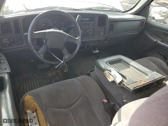 2004 Chevrolet Silverado 1500 Work Truck with VIN 1GCEC19X34Z349531, listed as a Copart auction lot 43471345 with 97,910 mi miles and Salvage Title. Bid and sale history available at carsss.com. Image 8.