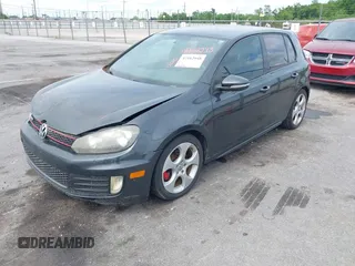 2010 Volkswagen GTI с VIN WVWGV7AJ2AW207536, выставлен на аукционе IAAI как лот 42162948 с пробегом 133 354 миль миль и . История ставок и продаж доступна на DreamBid. Изображение 2.
