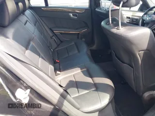2010 Mercedes-Benz E 350 Luxury z VIN WDDHF8HB7AA220243, wystawiony jako IAAI lot #42510822 z przebiegiem 209 283 mil mil oraz . Historia ofert i sprzedaży dostępna na DreamBid. Obrazek 8.