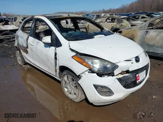 2013 Mazda Mazda2 Sport with VIN JM1DE1KY7D0166470, listed as a IAAI auction lot 41519712 with 117,845 mi miles. Bid and sale history available at carsss.com. Image 1.