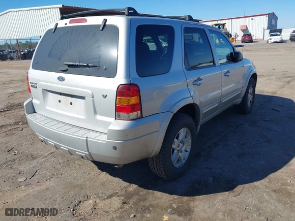 2007 Ford Escape Limited with VIN 1FMYU04197KA67054, listed as a IAAI auction lot 41665928 with 196,706 mi miles. Bid and sale history available at carsss.com. Image 4.