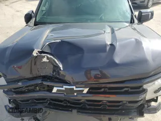 2024 Chevrolet Silverado 1500 RST with VIN 2GCUDEEDXR1139228, listed as a Copart auction lot 45661225 with 2,698 mi miles and Salvage Title. Bid and sale history available at carsss.com. Image 11.