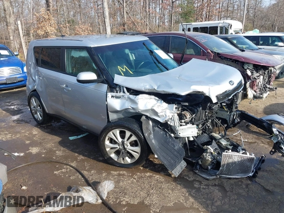 2015 Kia Soul + with VIN KNDJP3A51F7813052, listed as a IAAI auction lot 41186412 with 1 mi miles. Bid and sale history available at carsss.com. Image 1.