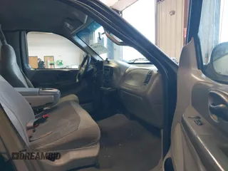 1999 Ford F-150 с VIN 1FTRX18W7XKB53507, выставлен на аукционе IAAI как лот 42124861 с пробегом Не указан миль и . История ставок и продаж доступна на DreamBid. Изображение 5.