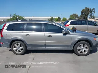 2011 Volvo XC70 3.2L with VIN YV4940BZ0B1095869, listed as a IAAI auction lot 42152626 with 133,696 mi miles and . Bid and sale history available at DreamBid. Image 13.