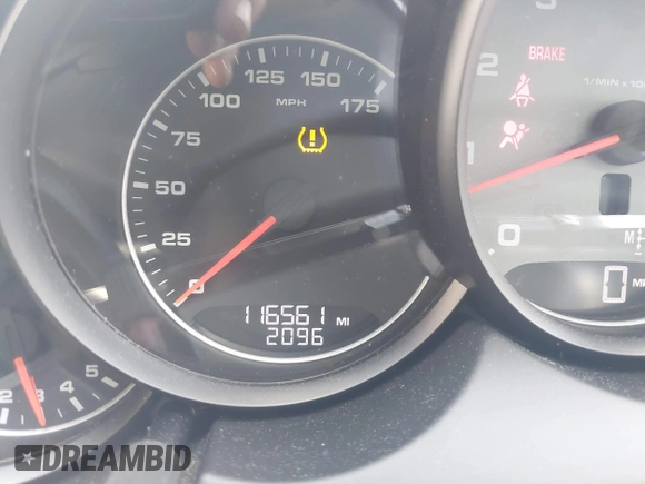 2013 Porsche Cayenne S с VIN WP1AB2A20DLA85337, выставлен на аукционе IAAI как лот 41875317 с пробегом 116 561 миль миль и . История ставок и продаж доступна на DreamBid. Изображение 15.