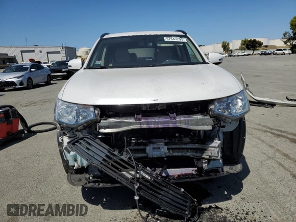 2015 Mitsubishi Outlander SE with VIN JA4AD3A38FZ002614, listed as a Copart auction lot 57643295 with 95,419 mi miles and Salvage title. Bid and sale history available at DreamBid. Image 5.