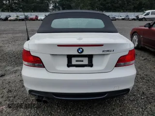 2008 BMW 1 Series 135i z VIN WBAUN935X8VK39744, wystawiony jako Copart lot #87072544 z przebiegiem 40 581 mil mil oraz Szkoda całkowita • Salvage title. Historia ofert i sprzedaży dostępna na DreamBid. Obrazek 6.