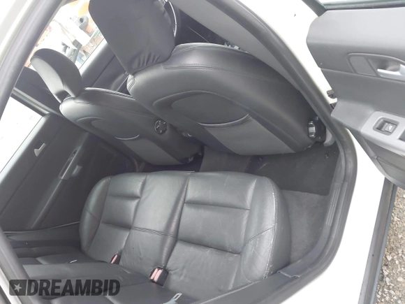 2007 Volvo S40 2.4L with VIN YV1MS390972278887, listed as a IAAI auction lot 42044268 with 150,958 mi miles. Bid and sale history available at carsss.com. Image 8.