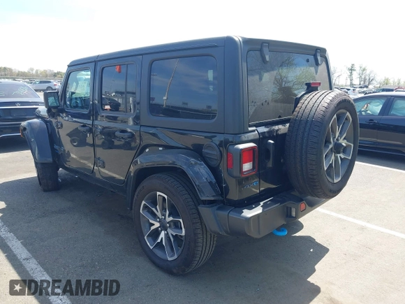 2024 Jeep Wrangler Willys с VIN 1C4RJXN68RW145341, выставлен на аукционе IAAI как лот 42107372 с пробегом 15 101 миль миль и . История ставок и продаж доступна на DreamBid. Изображение 3.