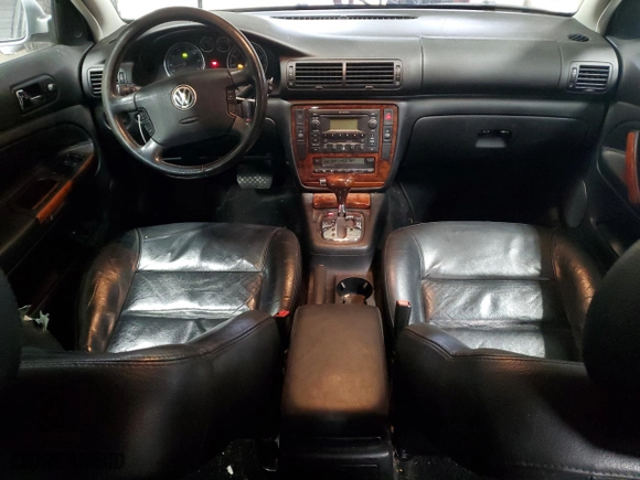 2003 Volkswagen Passat GLX with VIN WVWYH63B13E151741, listed as a Copart auction lot 46726265 with 156,923 mi miles and Clean Title. Bid and sale history available at carsss.com. Image 8.