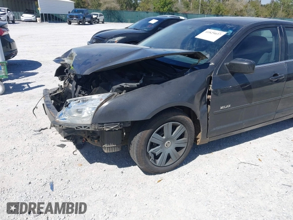 2007 Mercury Milan with VIN 3MEHM07Z67R657437, listed as a IAAI auction lot 41829037 with 117,532 mi miles and . Bid and sale history available at DreamBid. Image 6.
