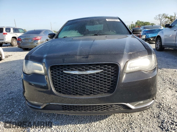 2015 Chrysler 300 S z VIN 2C3CCABT5FH736071, wystawiony jako Copart lot #52608825 z przebiegiem 189 263 mil mil oraz Nie do naprawy • Non repairable. Historia ofert i sprzedaży dostępna na DreamBid. Obrazek 5.