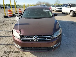 2013 Volkswagen Passat SE with VIN 1VWBN7A38DC094268, listed as a Copart auction lot 54378765 with 172,105 mi miles and Clean title. Bid and sale history available at DreamBid. Image 5.