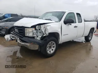 2013 GMC Sierra 1500 z VIN 1GTR1TEA8DZ402695, wystawiony jako Copart lot #45816784 z przebiegiem 227 190 mil mil oraz Szkoda całkowita • Salvage title. Historia ofert i sprzedaży dostępna na DreamBid. Obrazek 1.