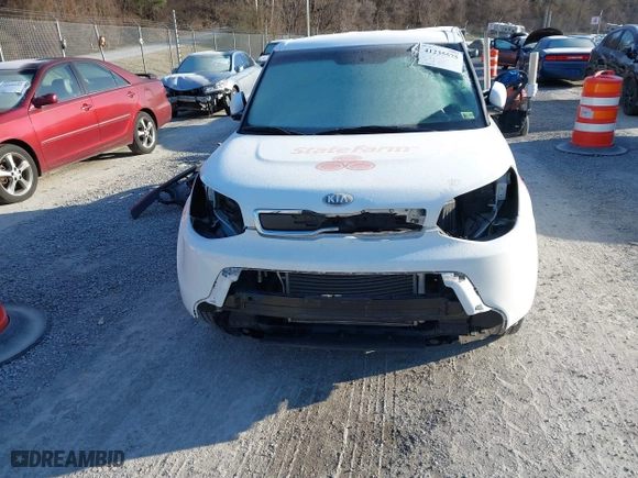 2015 Kia Soul with VIN KNDJN2A21F7798011, listed as a IAAI auction lot 41235575 with 111,402 mi miles. Bid and sale history available at carsss.com. Image 6.