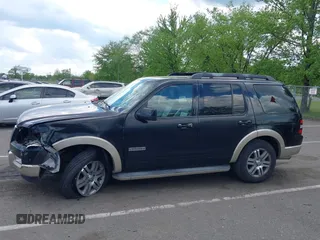 2008 Ford Explorer Eddie Bauer z VIN 1FMEU74E18UA93782, wystawiony jako IAAI lot #42219971 z przebiegiem 166 273 mil mil oraz . Historia ofert i sprzedaży dostępna na DreamBid. Obrazek 14.