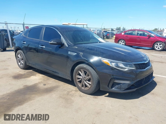 2020 Kia Optima LX z VIN 5XXGT4L33LG384927, wystawiony jako IAAI lot #41950098 z przebiegiem 136 728 mil mil oraz . Historia ofert i sprzedaży dostępna na DreamBid. Obrazek 1.