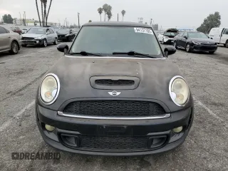 2012 MINI Hardtop S with VIN WMWSV3C52CTY17540, listed as a Copart auction lot 64137185 with 115,542 mi miles and Salvage title. Bid and sale history available at DreamBid. Image 5.