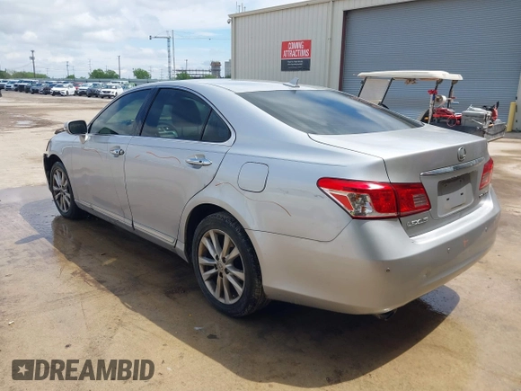 2012 Lexus ES with VIN JTHBK1EG0C2511780, listed as a IAAI auction lot 41906539 with 211,308 mi miles. Bid and sale history available at carsss.com. Image 3.