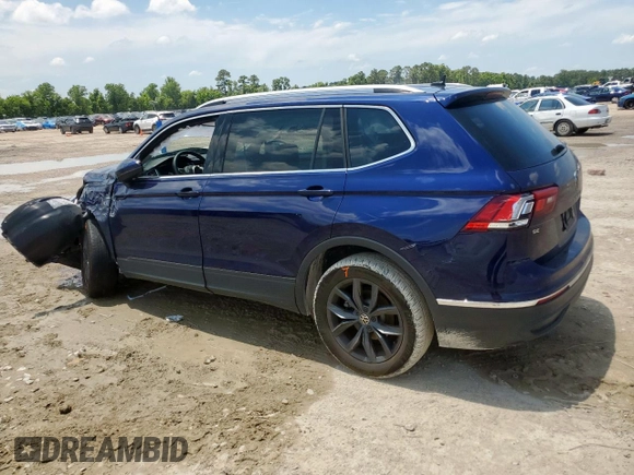 2022 Volkswagen Tiguan SE z VIN 3VV3B7AX9NM102978, wystawiony jako Copart lot #60182395 z przebiegiem 43 565 mil mil oraz Szkoda całkowita • Salvage title. Historia ofert i sprzedaży dostępna na DreamBid. Obrazek 2.