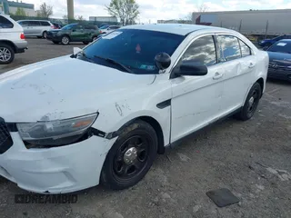 2015 Ford Police Interceptor с VIN 1FAHP2L80FG195423, выставлен на аукционе IAAI как лот 42054288 с пробегом 148 313 миль миль и . История ставок и продаж доступна на DreamBid. Изображение 6.
