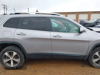 2020 Jeep Cherokee Limited с VIN 1C4PJMDX2LD651086, выставлен на аукционе IAAI как лот 42245150 с пробегом 83 254 миль миль и . История ставок и продаж доступна на DreamBid. Изображение 13.