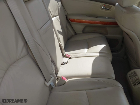 2005 Lexus RX 330 with VIN 2T2GA31U35C024624, listed as a IAAI auction lot 41809680 with 368,421 mi miles. Bid and sale history available at carsss.com. Image 8.
